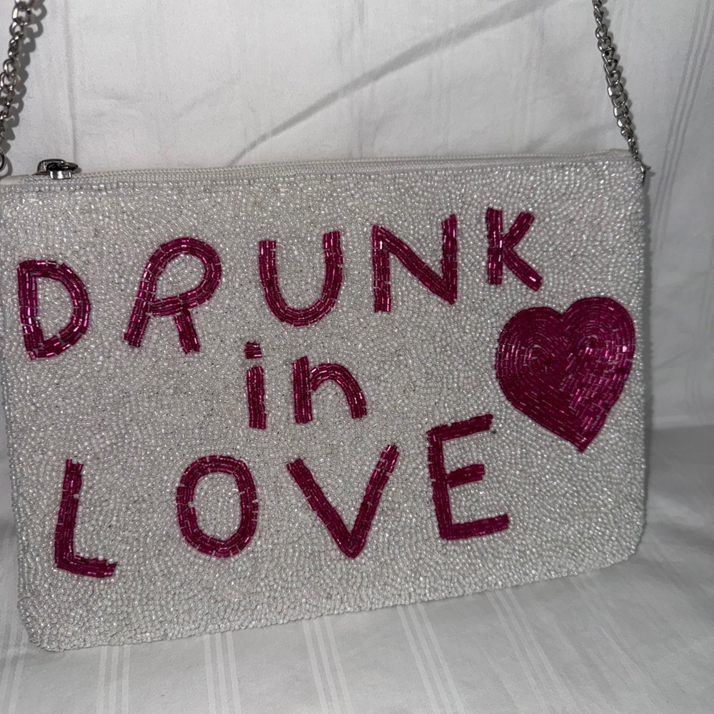 Drunk in Love‎ Beaded Crossbody Clutch Bag White Pink Heart Silver Chain Strap
